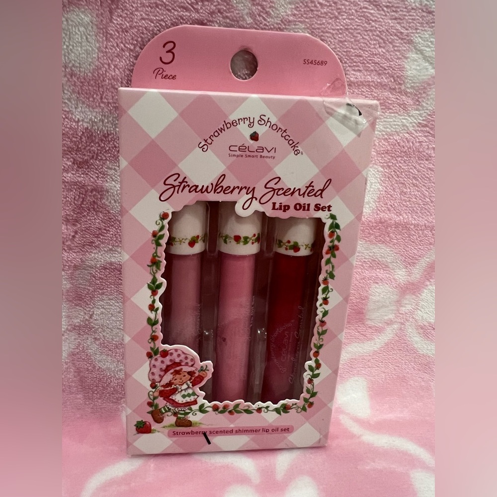 3 pack of Strawberry Shortcake Tinted Lip Oils! 🍓🍰